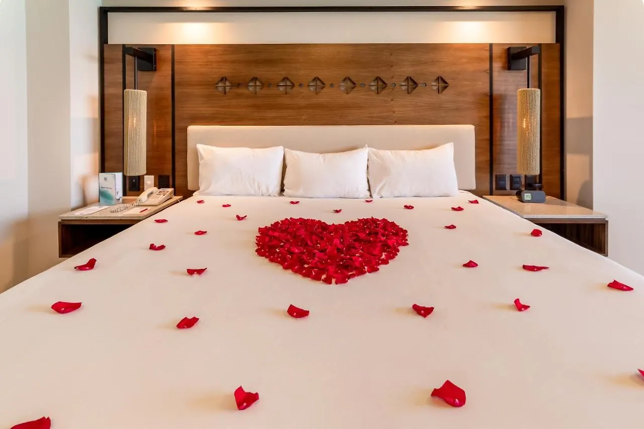 Gr Solaris Cancún
