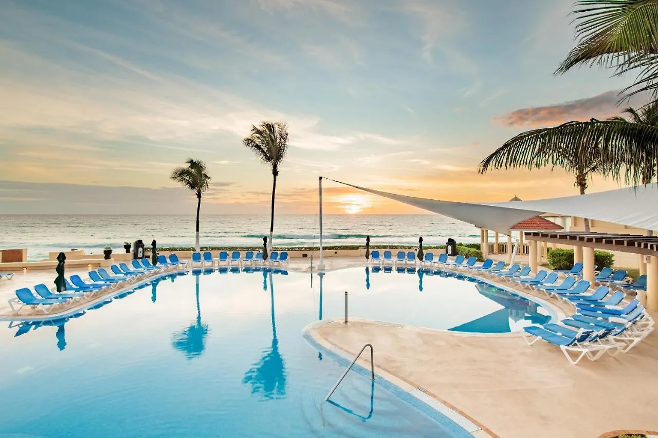 Gr Solaris Cancún Üdülőközpont
