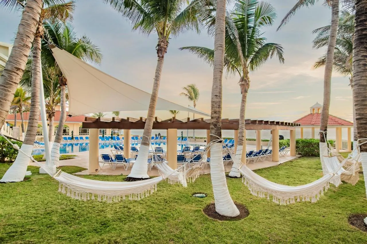 Üdülőközpont Gr Solaris Cancún