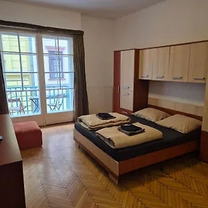  Hostel Boomerang Magyarország