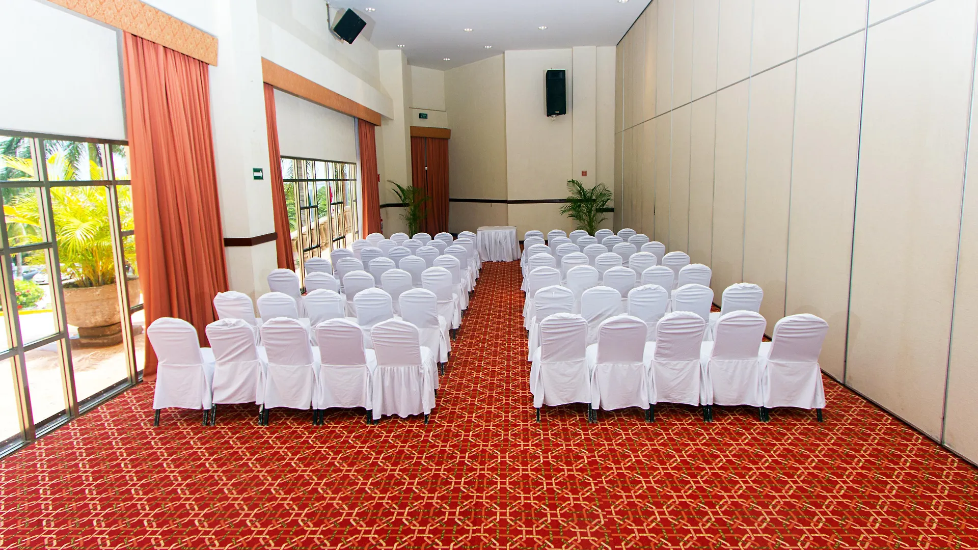 Gr Solaris Cancun